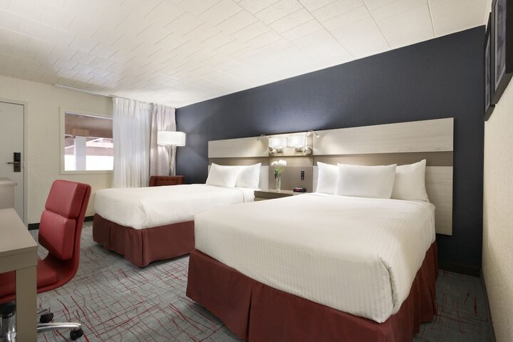Room 8 of 22