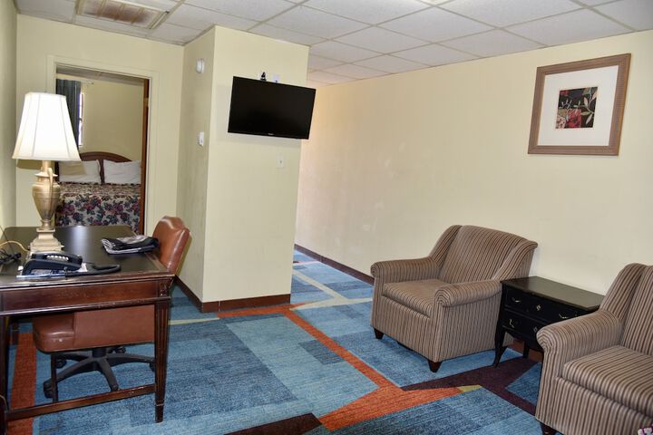 Room 10 of 20