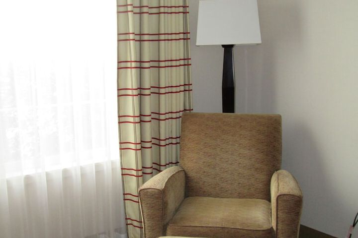 Room 16 of 28