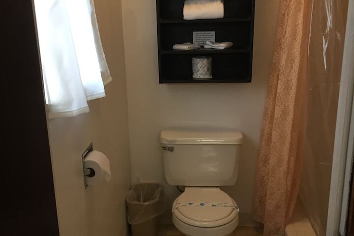 Room 53 of 58