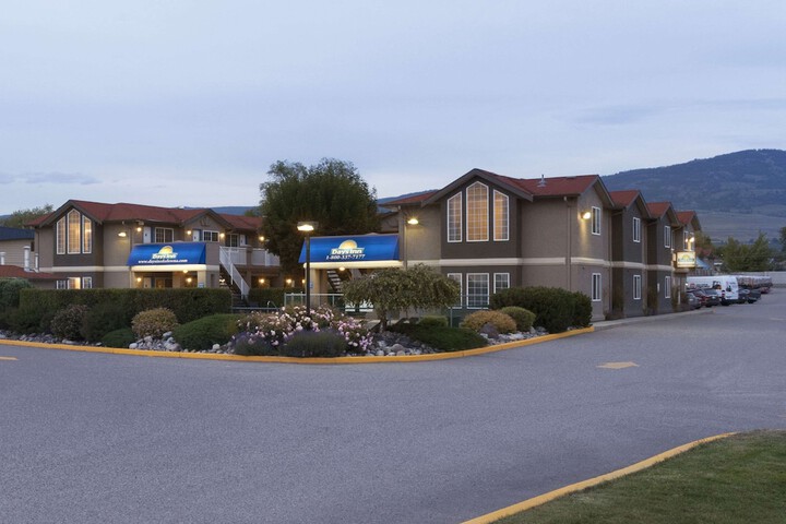 Hotel 2 of 50