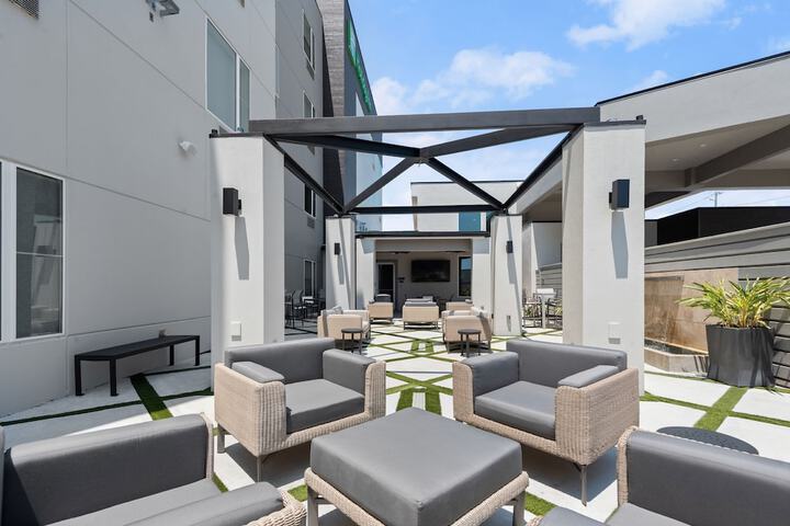 Holiday Inn Gonzales by IHG