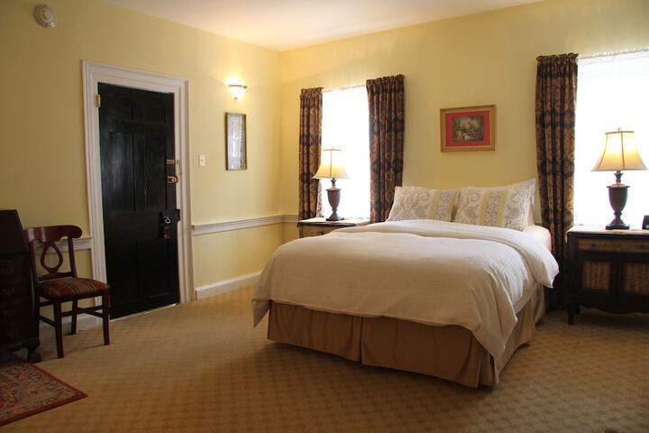 Room 142 of 235