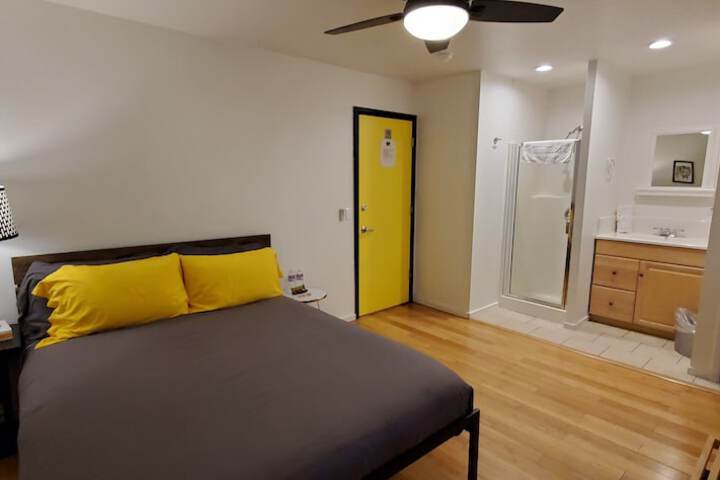 Room 11 of 52