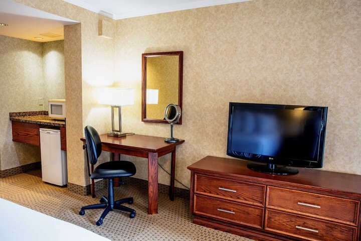 Room 15 of 56