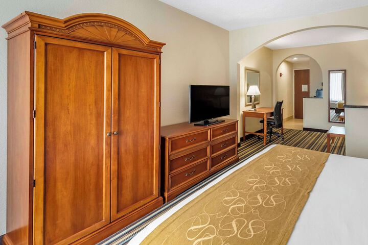 Room 13 of 35