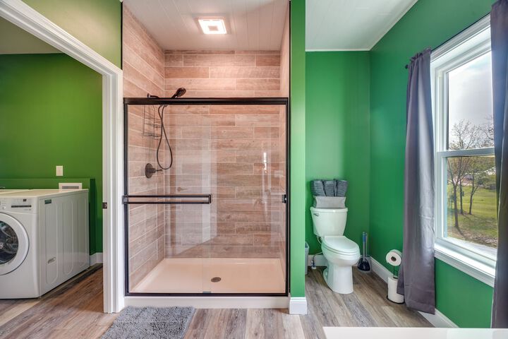 Near Wineries: Country Condo in New Haven