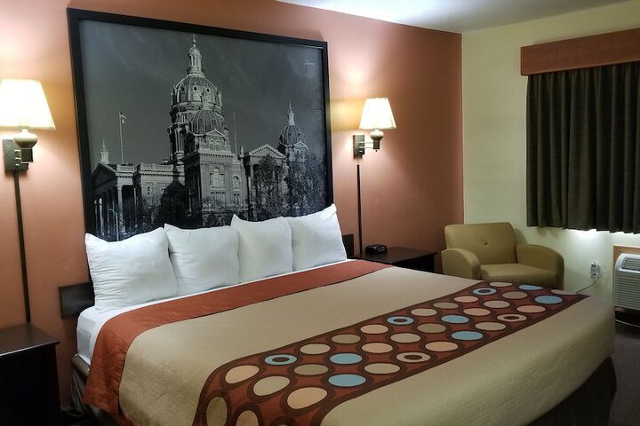 Room 14 of 20