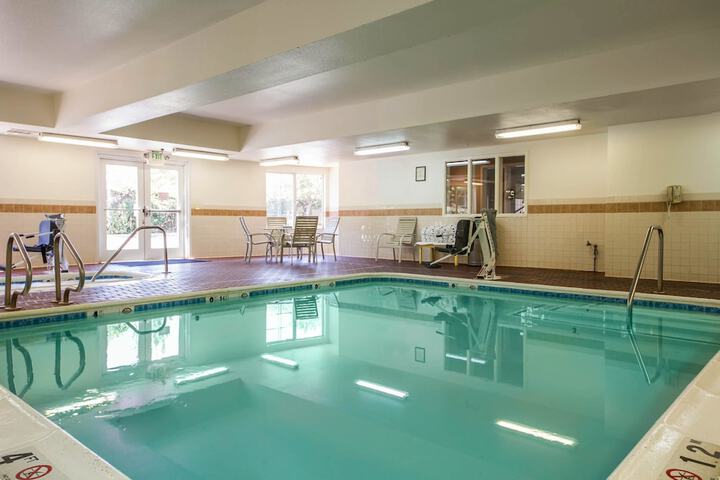 Comfort Inn & Suites Sacramento - University Area