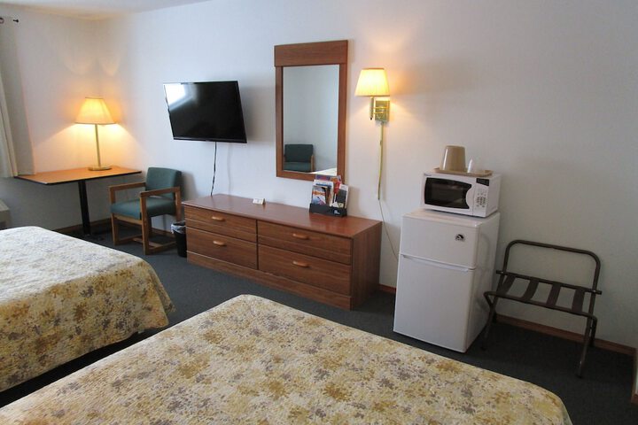 Room 16 of 32
