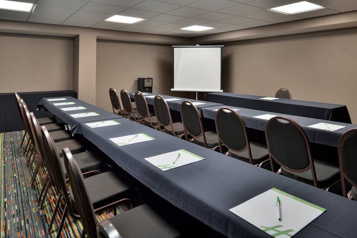 Holiday Inn Hotel & Suites Rochester - Marketplace by IHG