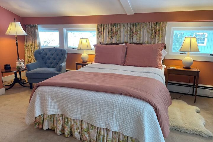 Room 42 of 148