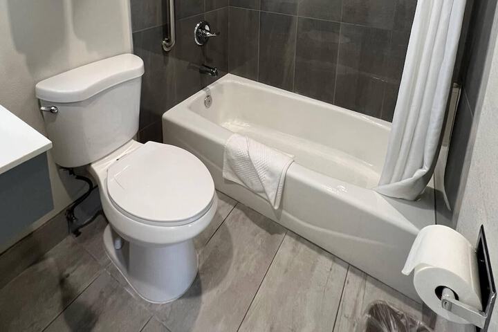 Quality Inn Tracy I-205