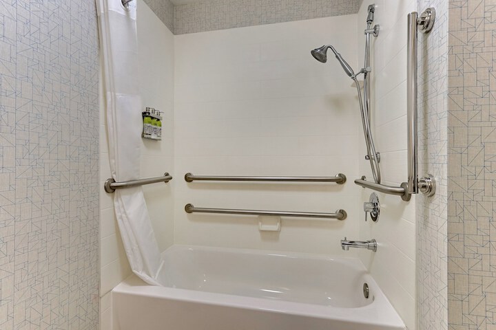 Holiday Inn Express Hotel & Suites Weatherford by IHG