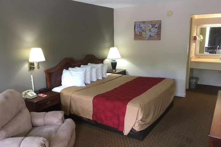 Room 22 of 39