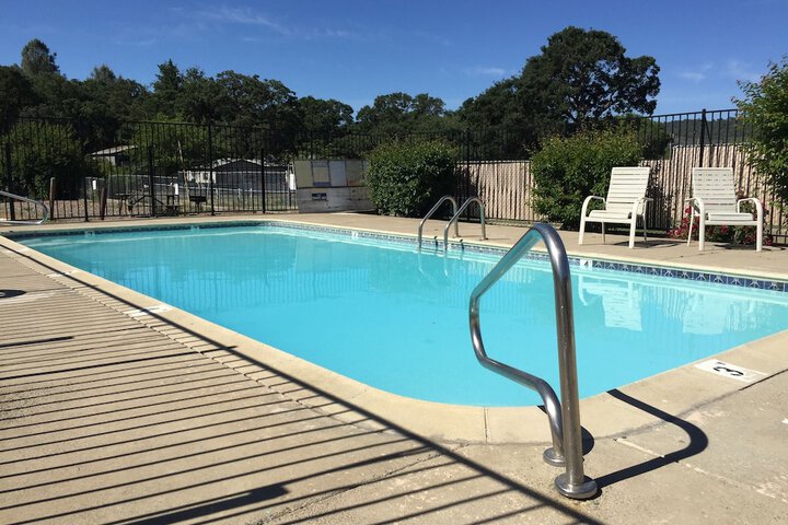 Pool 7 of 44