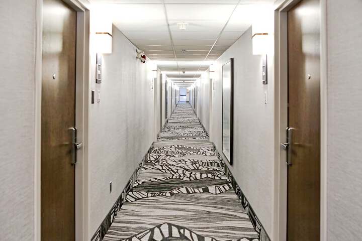 Ballroom/Hall 104 of 109