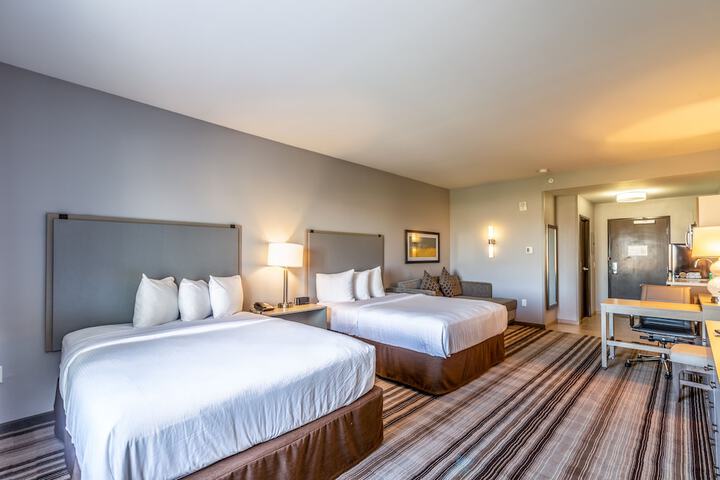Hawthorn Extended Stay by Wyndham Loveland