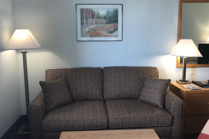 Super 8 by Wyndham Kindersley