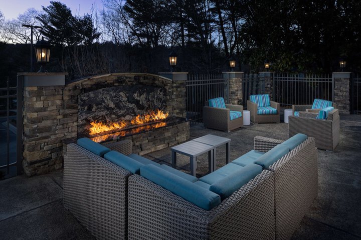 Terrace/Patio 35 of 35