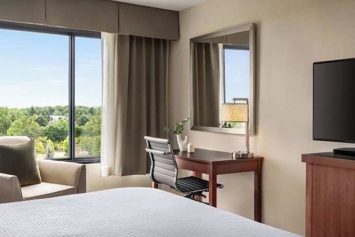Crowne Plaza Auburn Hills by IHG