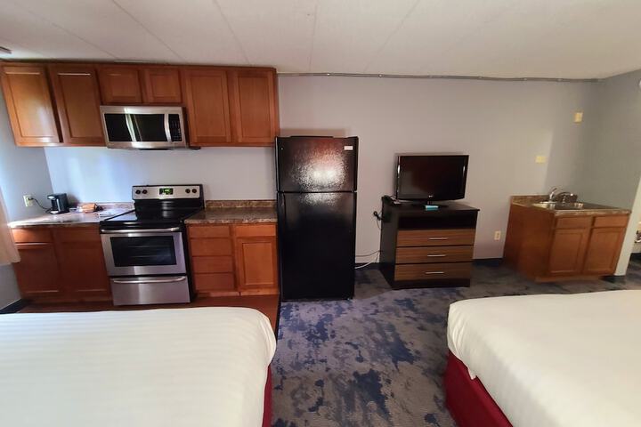Room 45 of 100