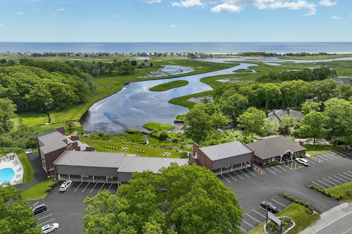 Ogunquit River Inn & Suites