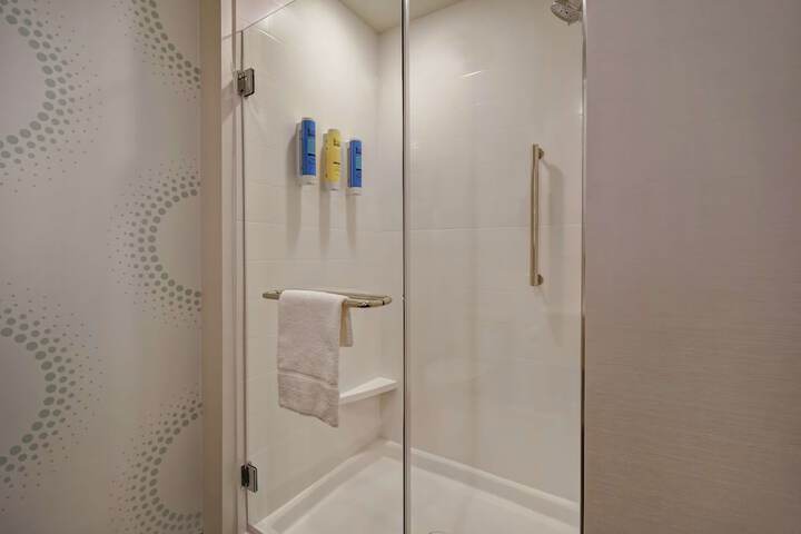 Room 21 of 44