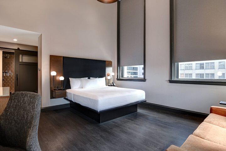 Room 13 of 44