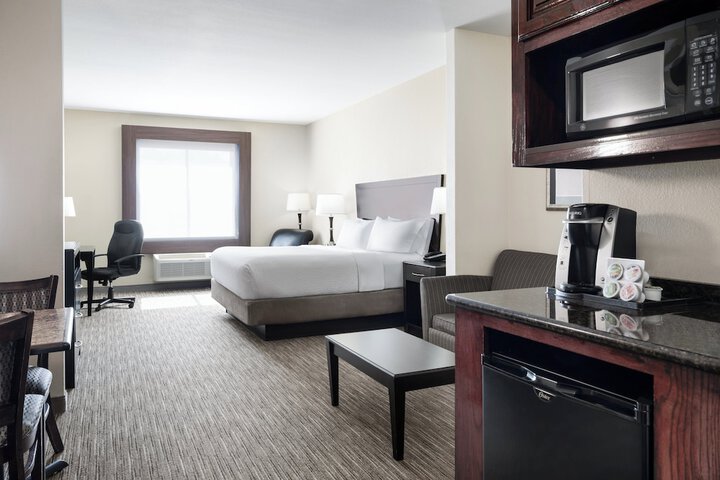 Holiday Inn Express & Suites Snyder by IHG