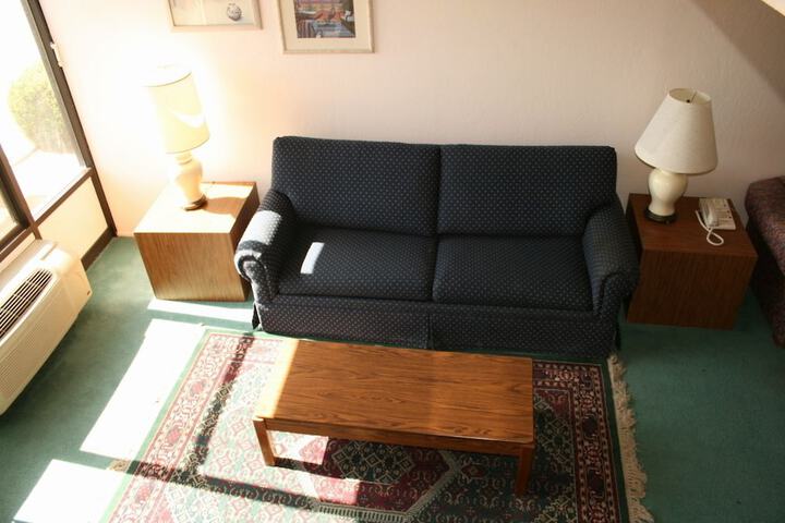 Room 12 of 22