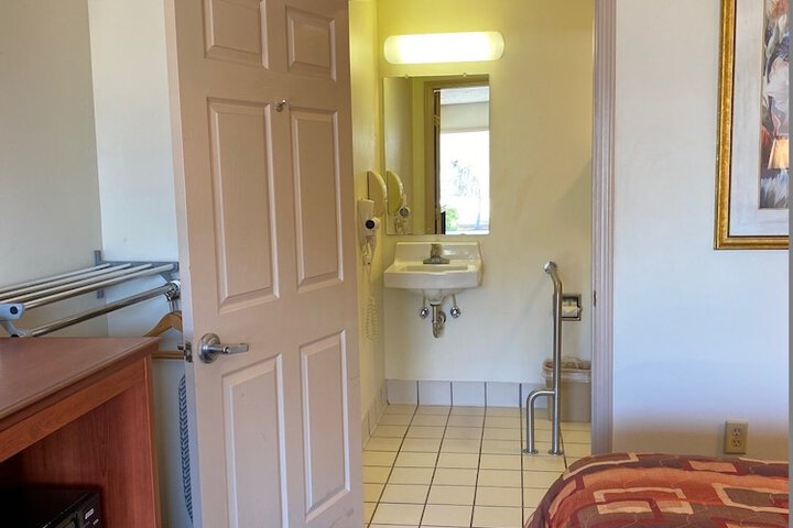 Country Hearth Inn & Suites Union City