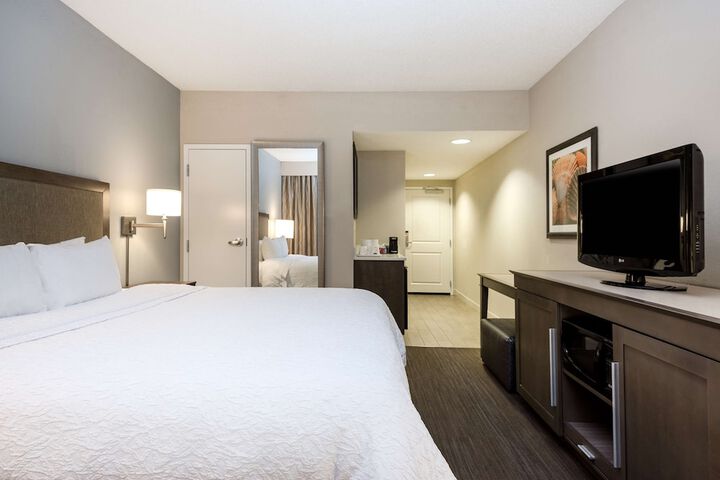 Room 12 of 42