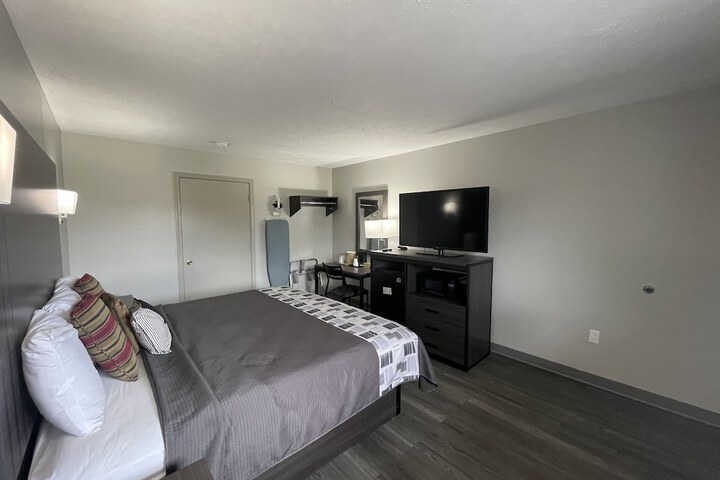 Embassy Inn