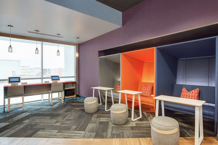Business Center 24 of 24