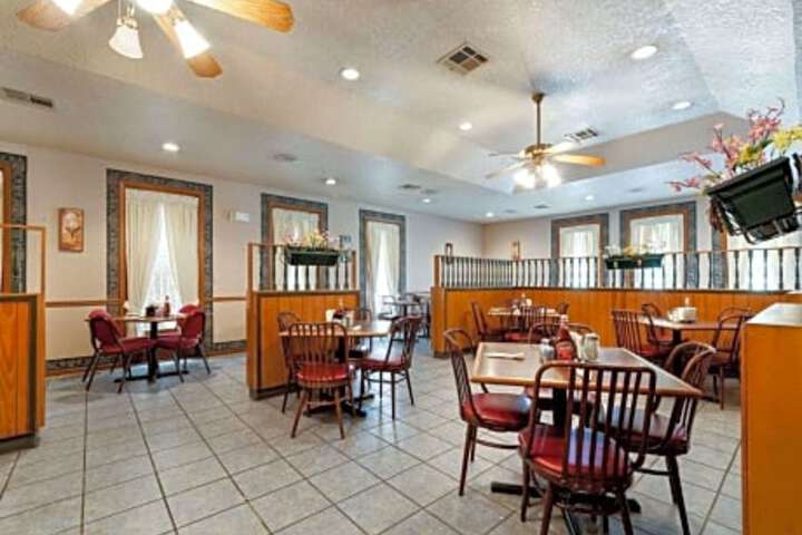 Jasper Inn & Suites
