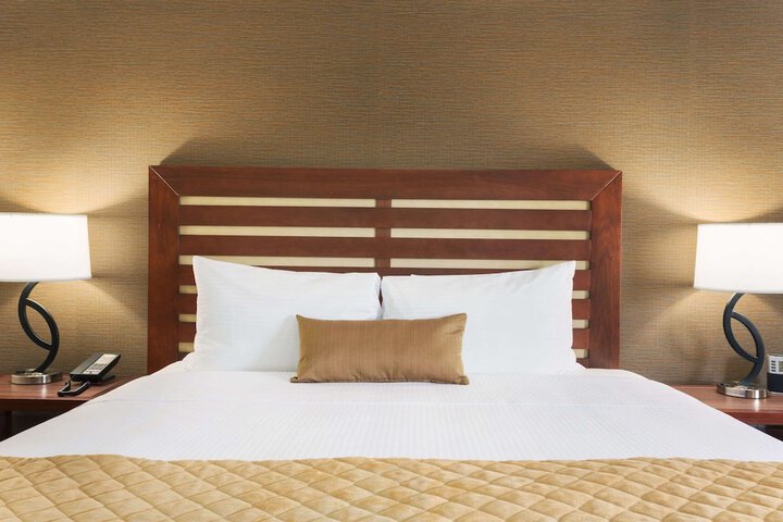 Room 47 of 82