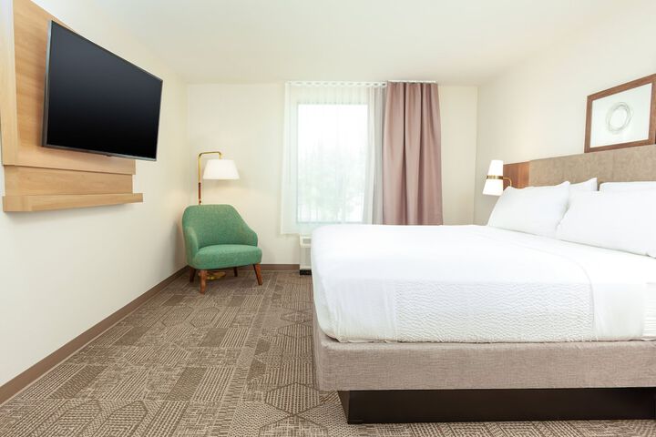 Room 43 of 61