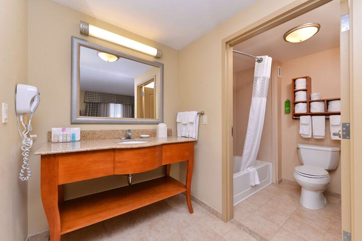 Room 9 of 46