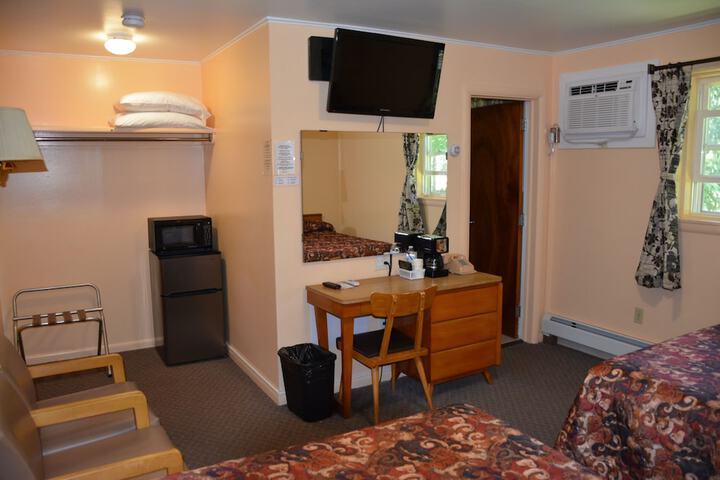 Room 49 of 63