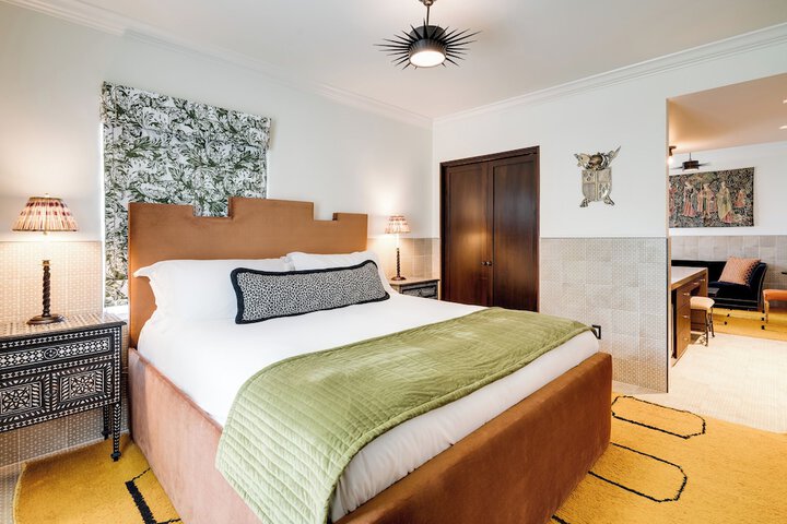 Room 15 of 116