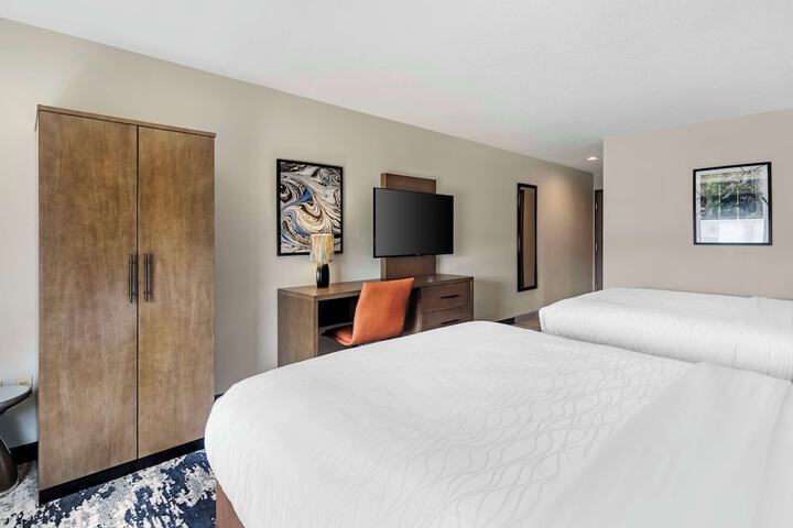 Best Western Plus Bourbonnais Hotel & Suites