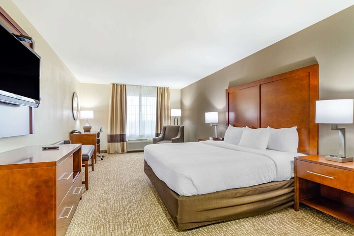 Room 16 of 30