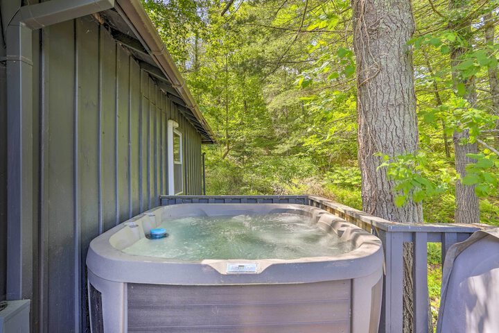 Catskills Sanctuary w / Lake Access + Hot Tub