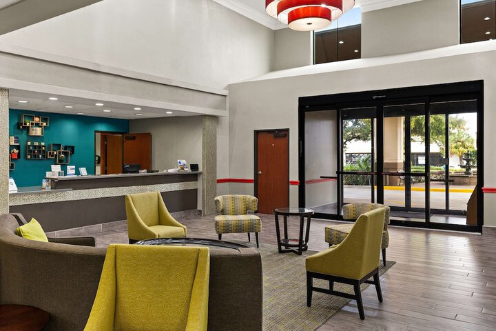 Hotel Interior 7 of 31