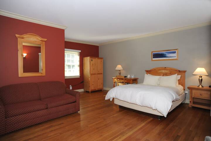 Room 21 of 33