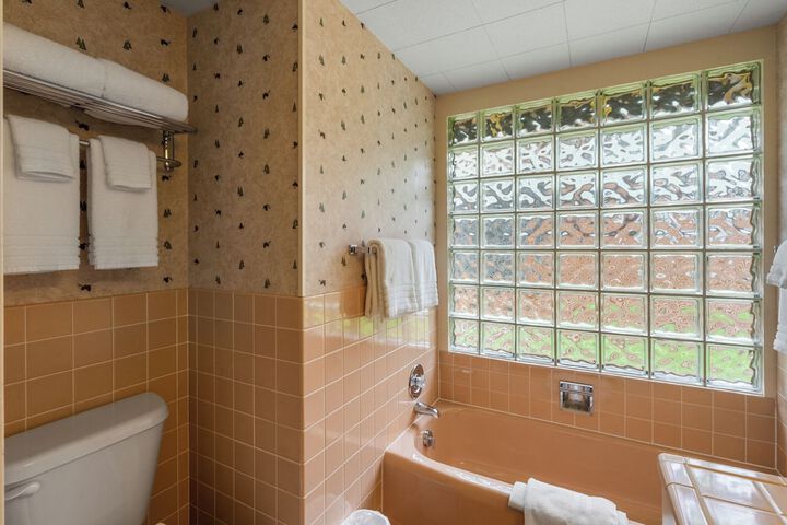 El Western Cabins & Lodges