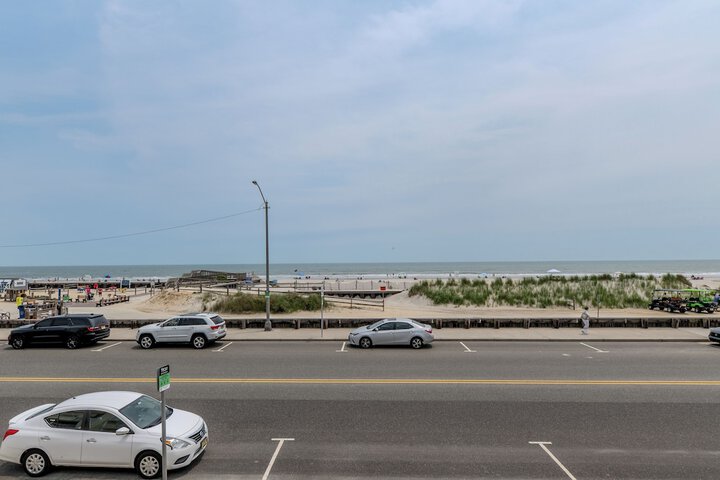 Alante Oceanfront Motel