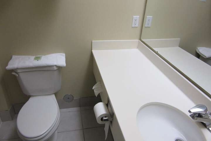Room 19 of 35