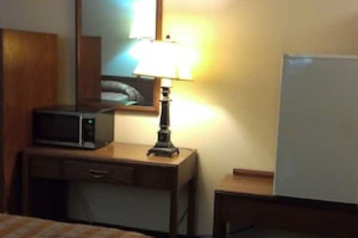 Room 18 of 64